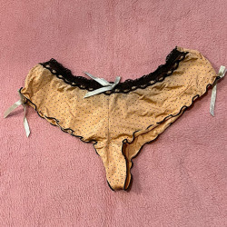 Orangenes Panty mit Punkten